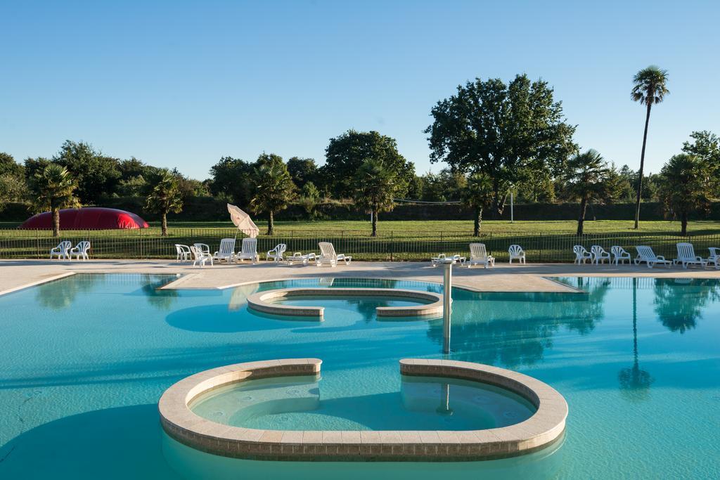 坎佩尔 Domaine De L'Orangerie De Lanniron酒店 外观 照片